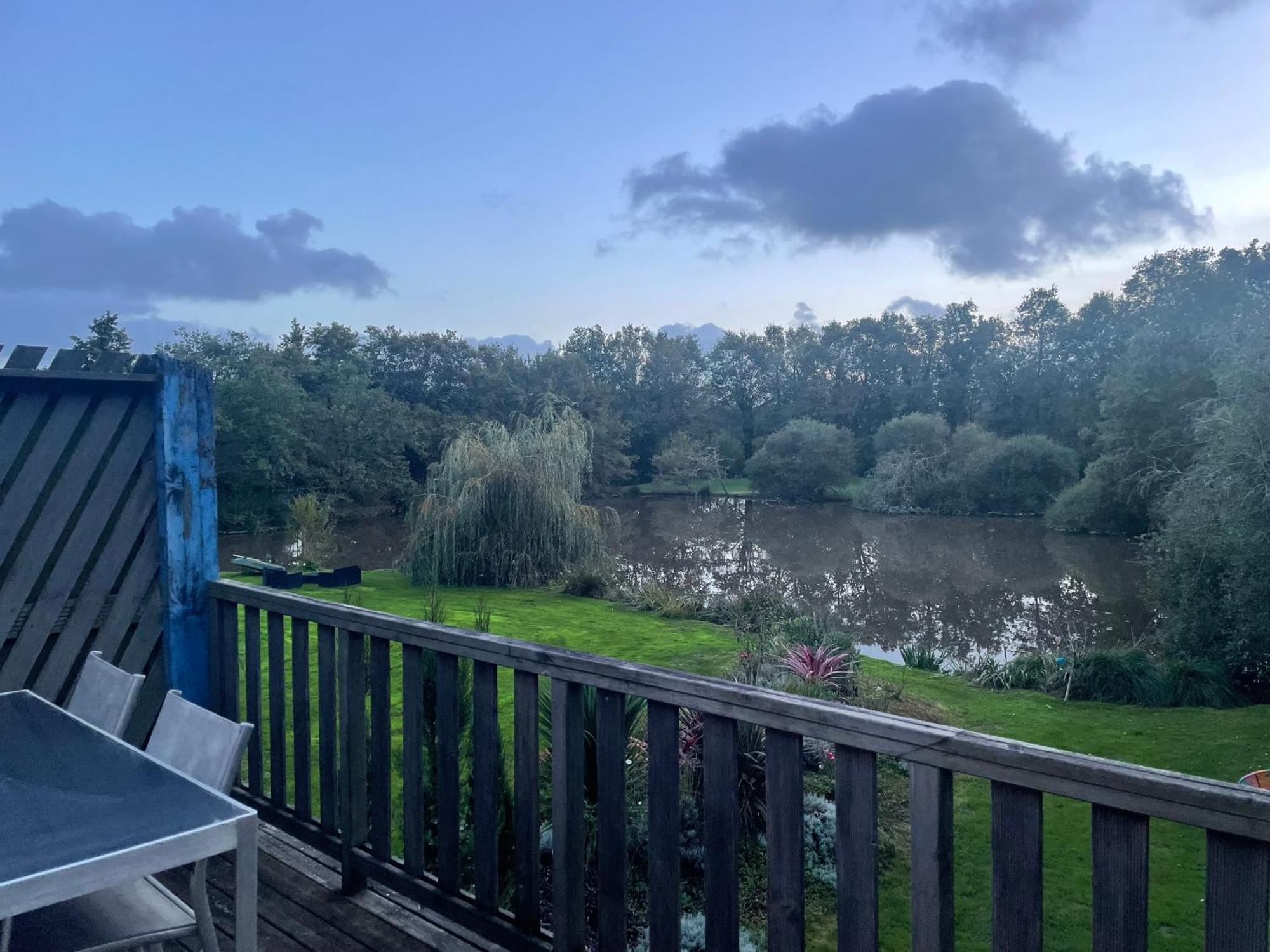 Gite Douceur De Vivre Saint-Avaugourd-des-Landes Exterior foto